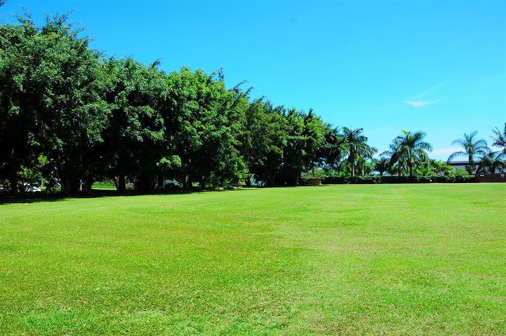 Speke Resort & Conference Centre Munyonyo Exterior photo